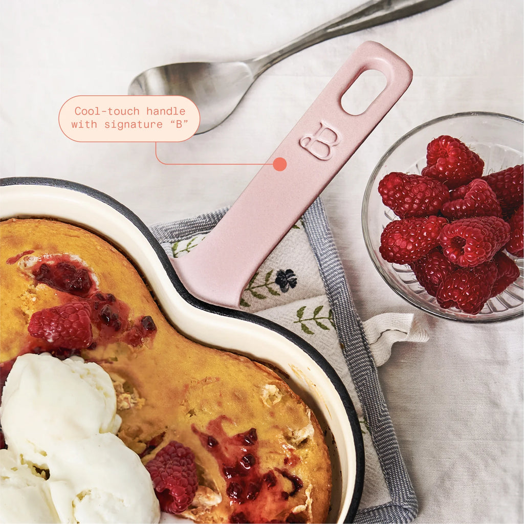Pink Champagne Enameled Cast Iron Heart Skillet T29980