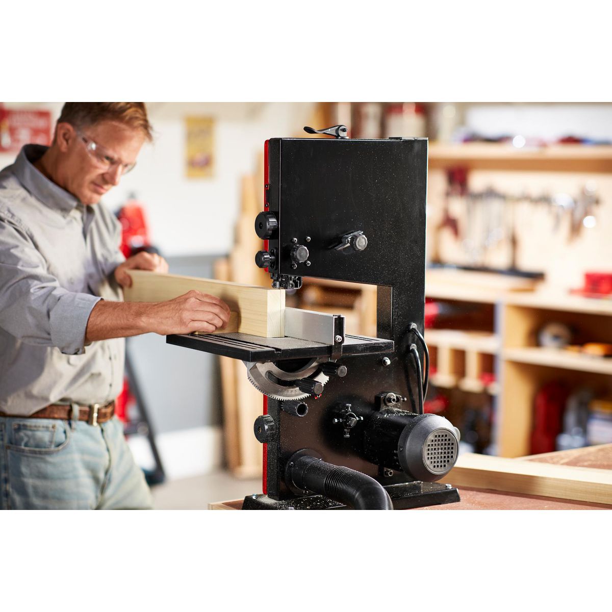 9 in. Benchtop Band Saw V136