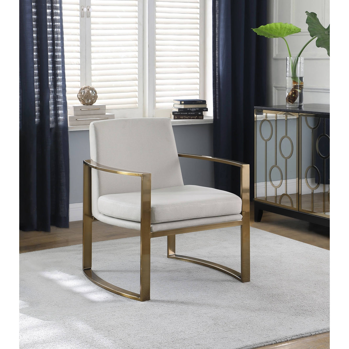 Cream Accent Chair E5344