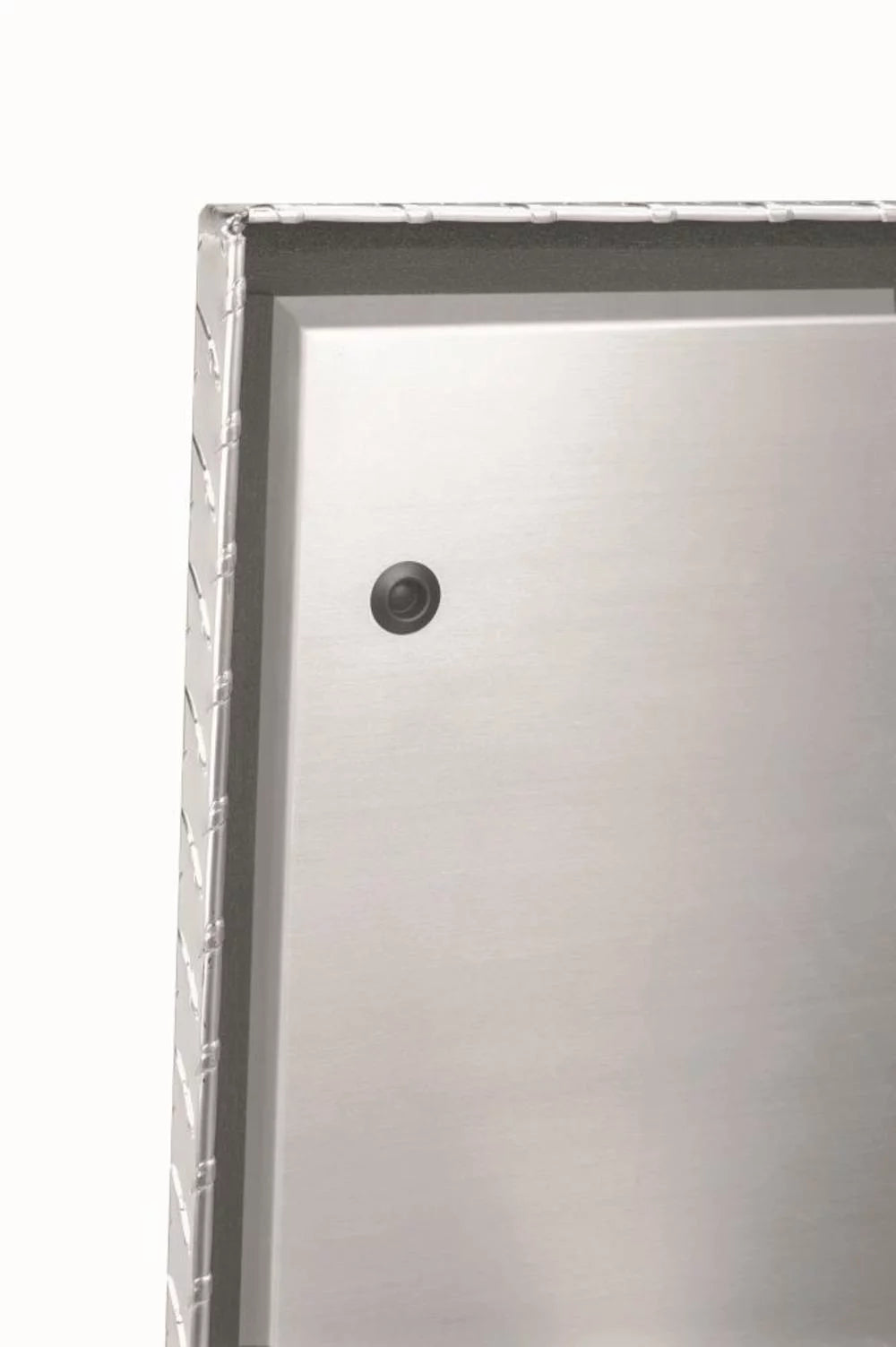 Aluminum Low-Profile Single Lid Crossover V803