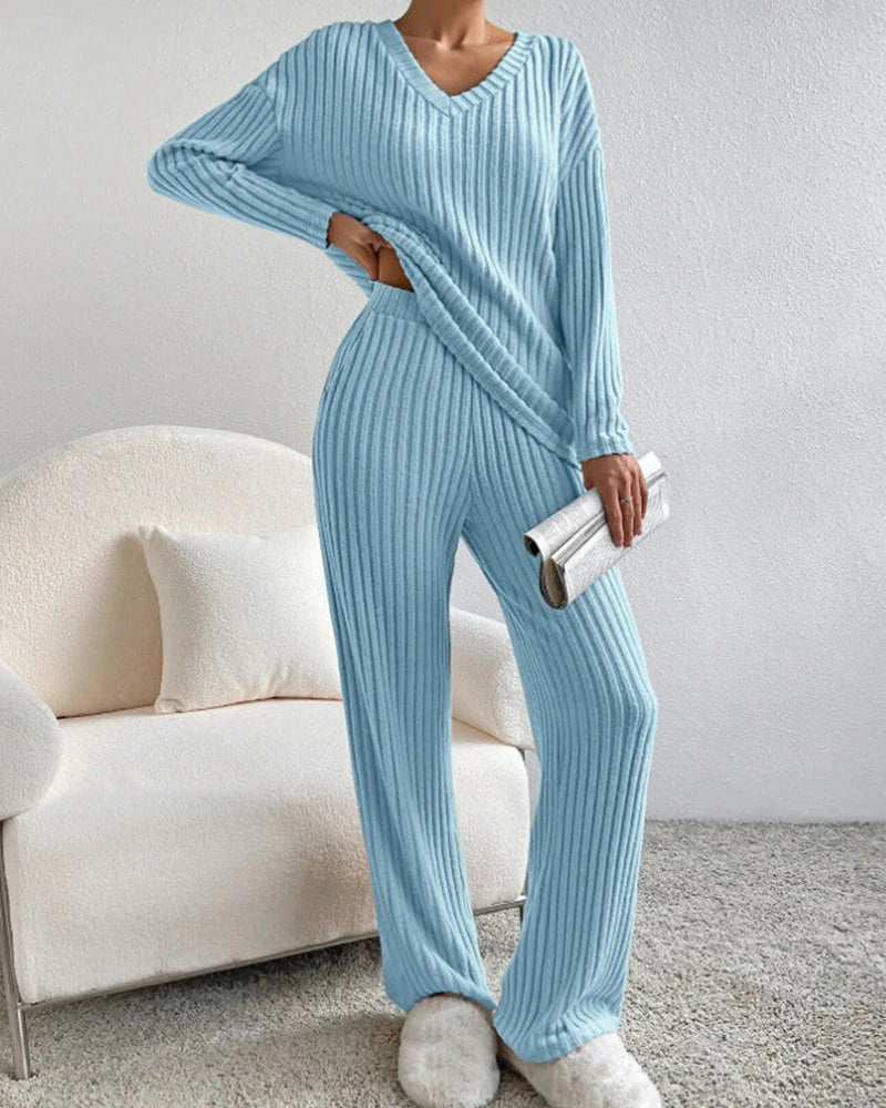 V-Neck Two-Piece Lounge Set H55378
