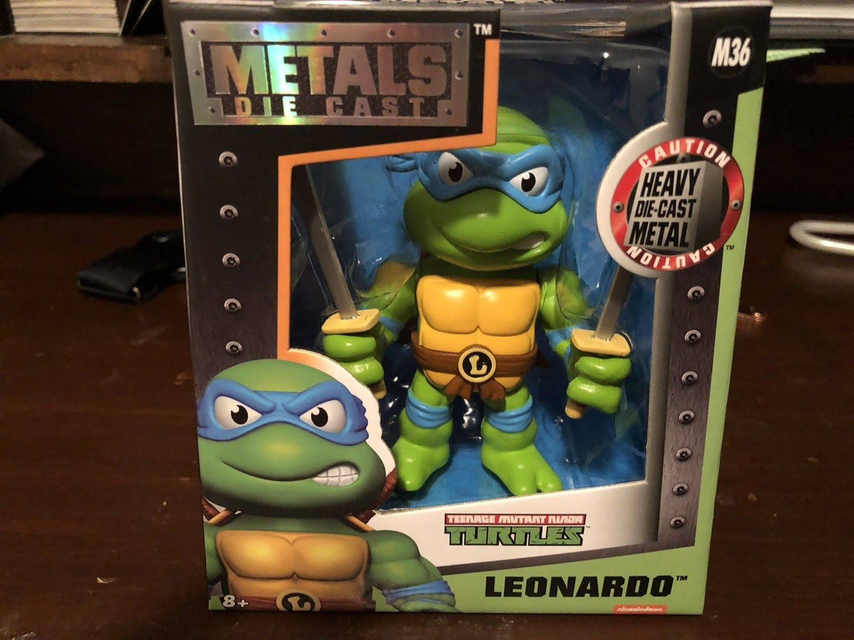 Die-Cast Leonardo Figure D724417