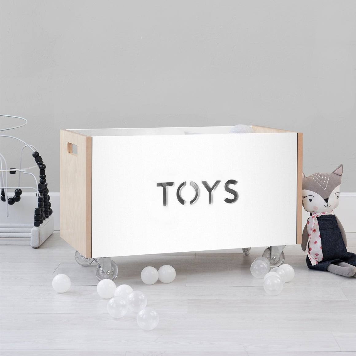 Toy Box Chest on Casters I183513