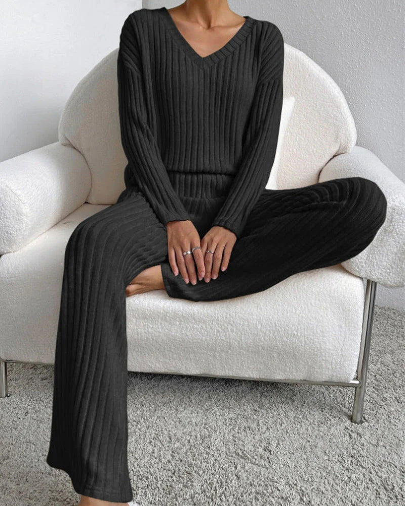 V-Neck Two-Piece Lounge Set H55378