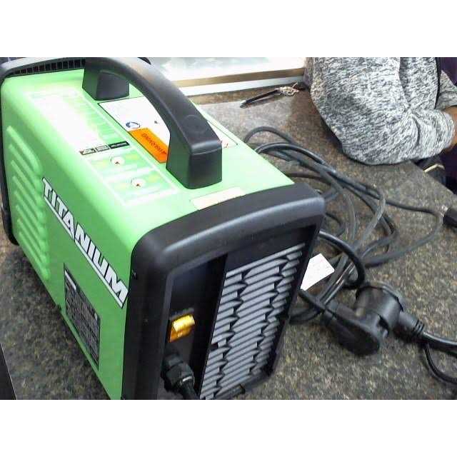 Titanium Stick 225 Inverter Welder with Electrode Holder R168135