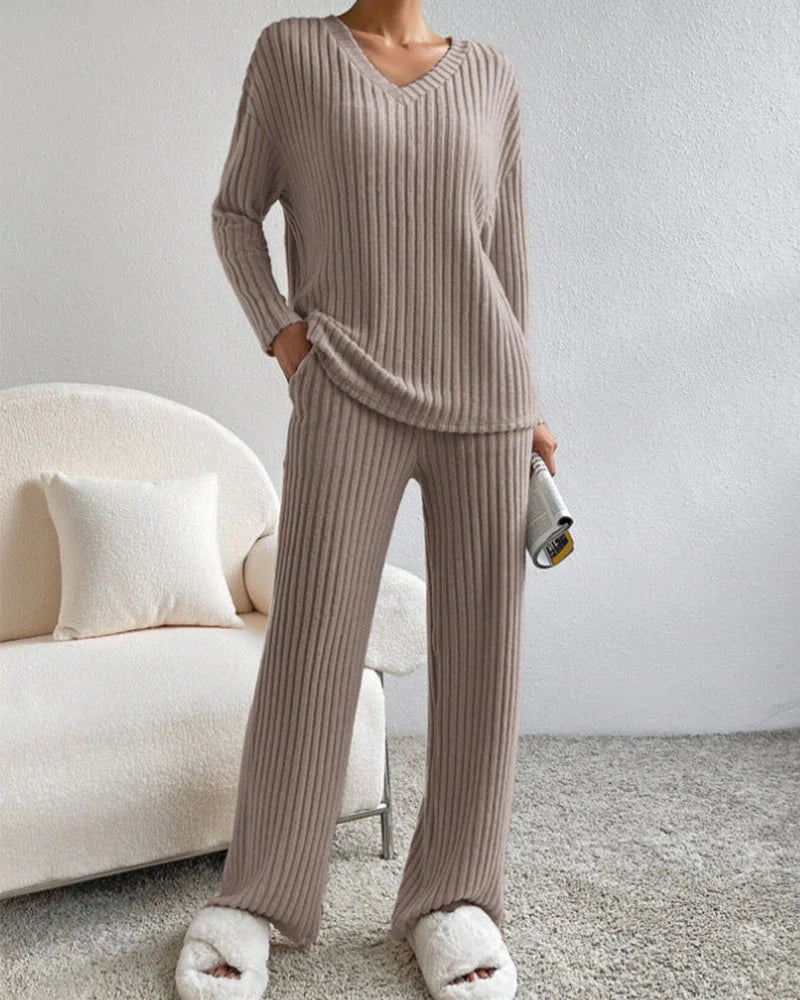 V-Neck Two-Piece Lounge Set H55378