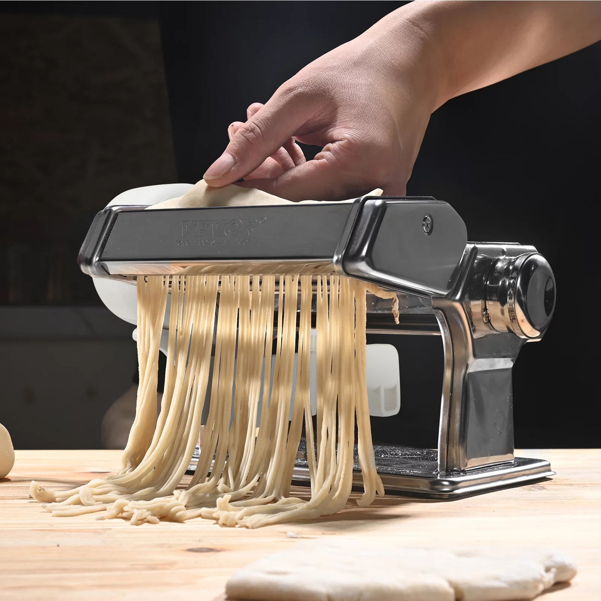 Electric Stainless Steel Pasta Maker Machine F668793