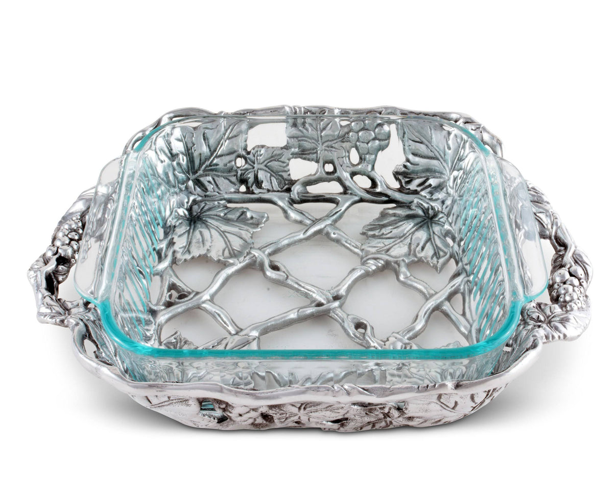 Grape Casserole with 2 Quart Pyrex M978841