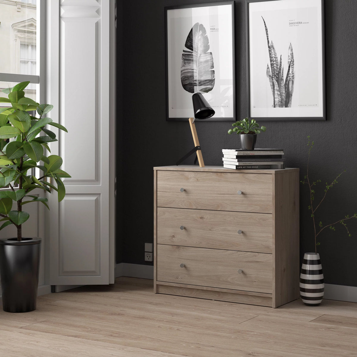 White 3 Drawer Dresser Z314009