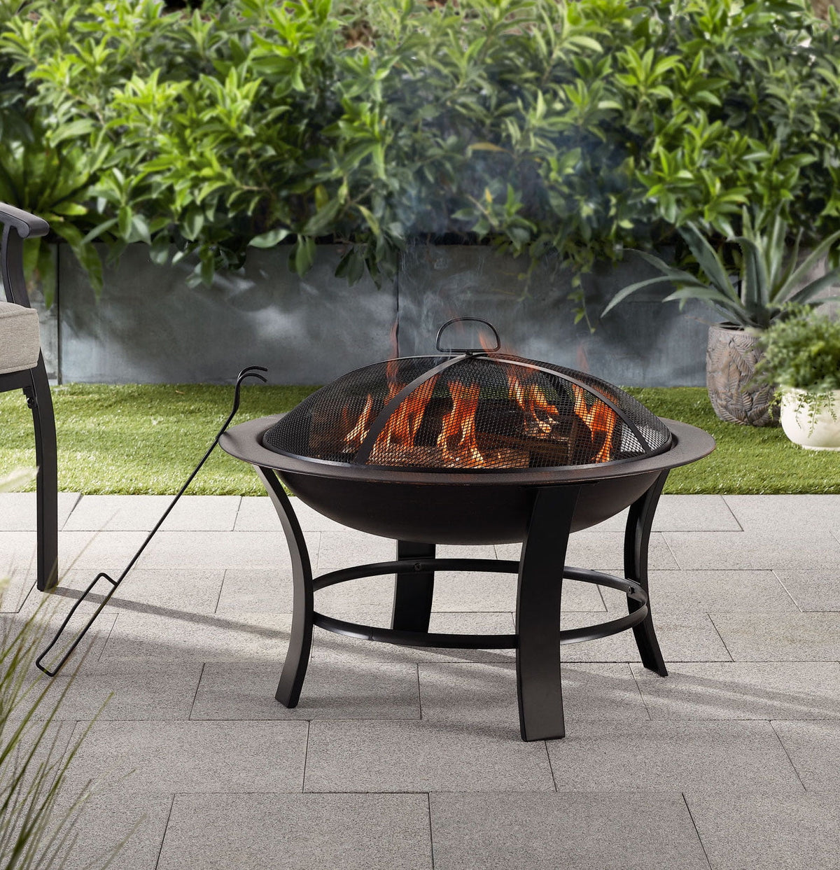 26 Metal Round Wood-Burning Fire Pit M7084