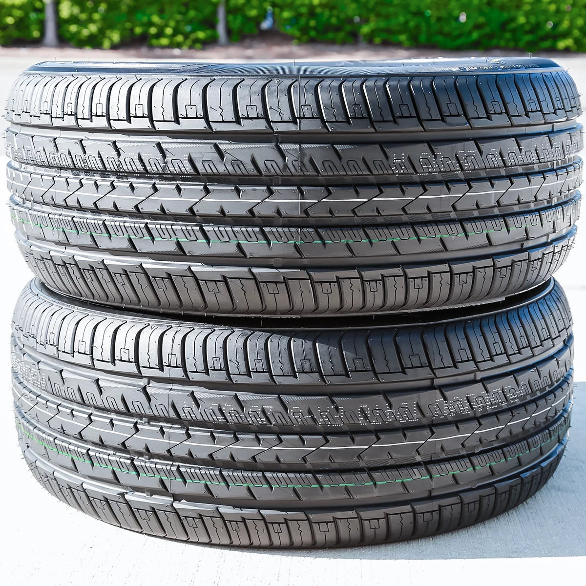 All Season 225/65R17 102H Passenger Tire Z685